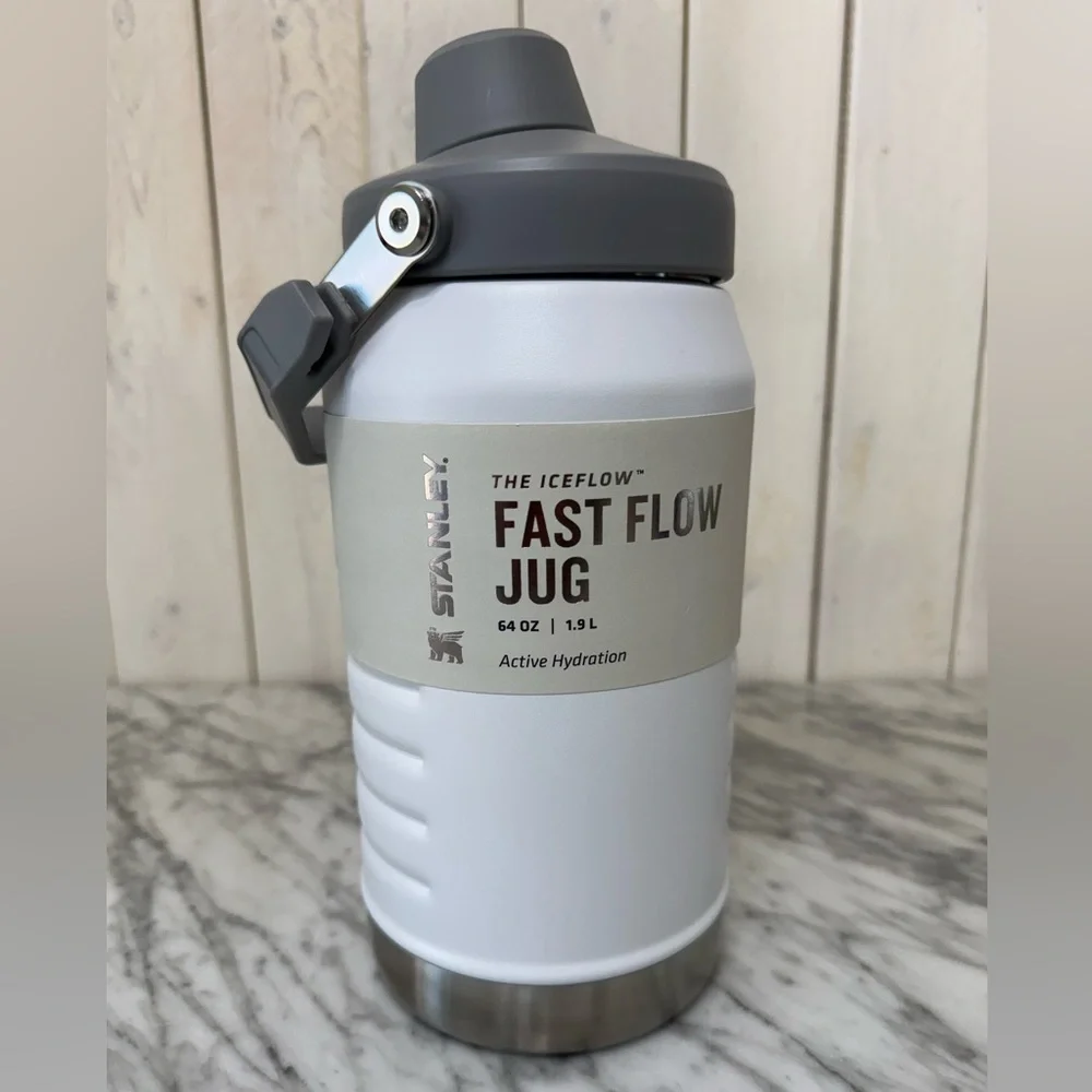 Stanley, Fast Flow 64 oz Jug, Polar - Picture 1 of 5